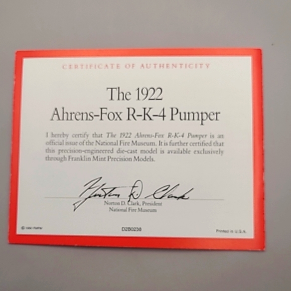 1990 Franklin Mint 1922 Ahrens-Fox R-K-4 model fire engine, wood display stand - Picture 15 of 16